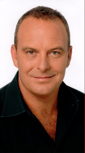 ANDREW DADDO MC, Compere, Author & Broadcaster